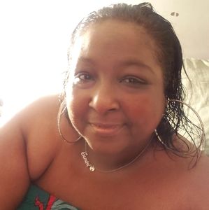 Meet your Posher, Farrah